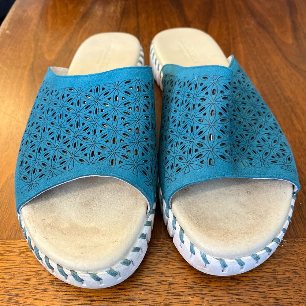 Ilse Jacobsen Blue and White Mules with Floral Perforation